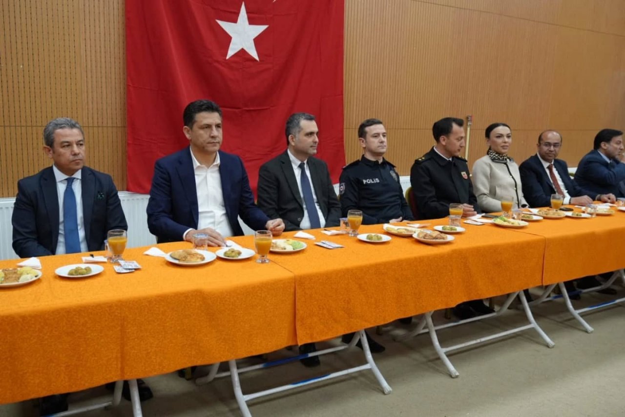 BAYRAMIN BEREKETİNİ PAYLAŞTIK